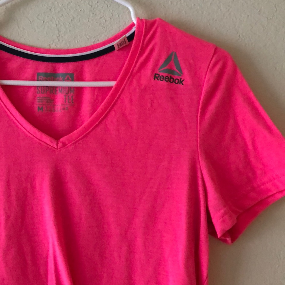 Reebok Supremium Tee Workout Shirt Hot Pink Med.